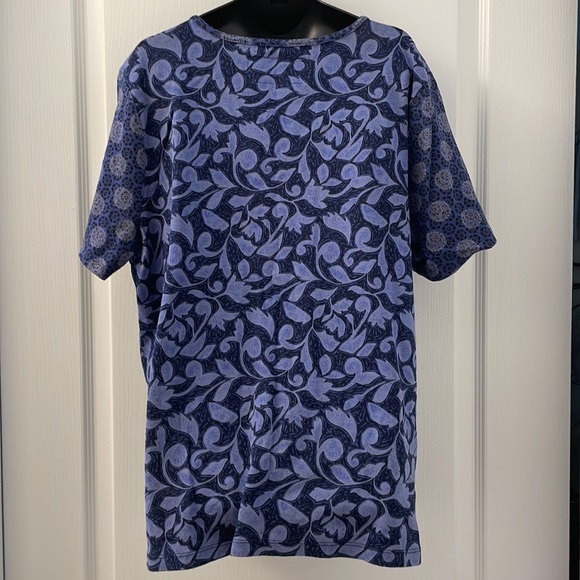 Liz Claiborne top short sleeve v neck leafy design Sz 1XL - Picture 3 of 7